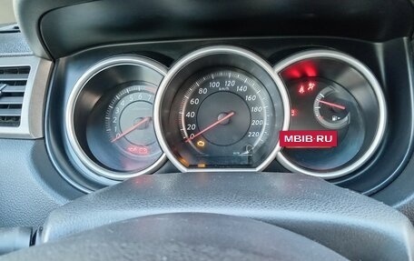 Nissan Tiida, 2010 год, 700 000 рублей, 5 фотография