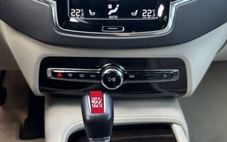 Volvo XC90 II рестайлинг, 2017 год, 4 100 000 рублей, 22 фотография