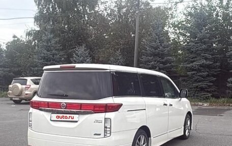 Nissan Elgrand III, 2013 год, 700 000 рублей, 4 фотография
