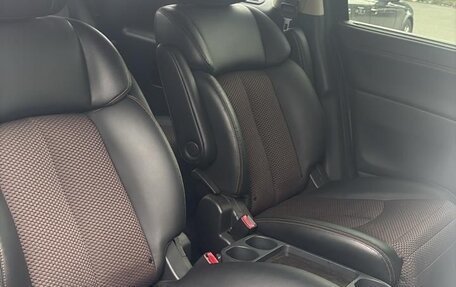 Nissan Elgrand III, 2013 год, 700 000 рублей, 8 фотография