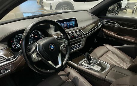 BMW 7 серия, 2017 год, 2 635 000 рублей, 7 фотография