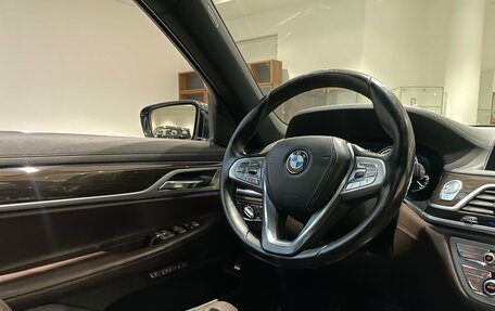 BMW 7 серия, 2017 год, 2 635 000 рублей, 15 фотография