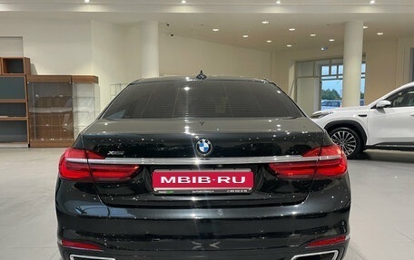 BMW 7 серия, 2017 год, 2 635 000 рублей, 5 фотография