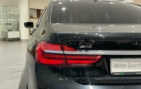 BMW 7 серия, 2017 год, 2 635 000 рублей, 28 фотография