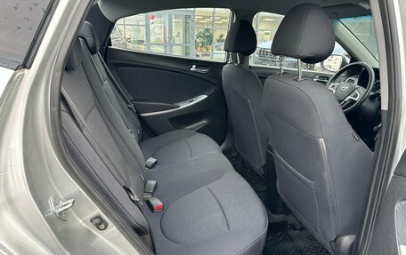 Hyundai Solaris II рестайлинг, 2011 год, 995 000 рублей, 8 фотография