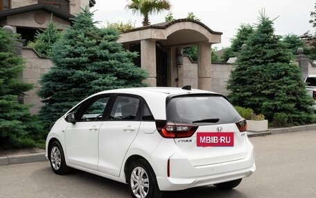 Honda Fit, 2022 год, 1 370 000 рублей, 5 фотография