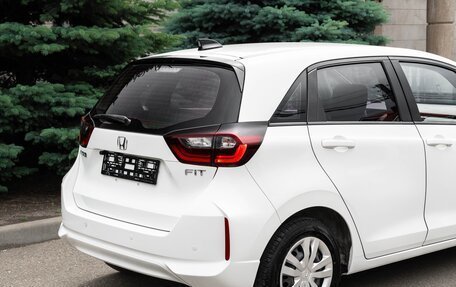 Honda Fit, 2022 год, 1 370 000 рублей, 7 фотография