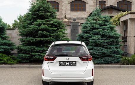 Honda Fit, 2022 год, 1 370 000 рублей, 6 фотография