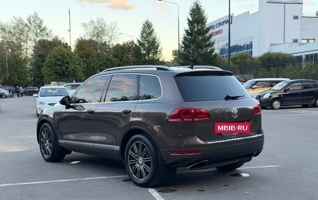 Volkswagen Touareg III, 2012 год, 2 050 000 рублей, 3 фотография
