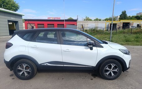 Renault Kaptur I рестайлинг, 2021 год, 890 000 рублей, 2 фотография