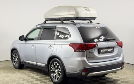 Mitsubishi Outlander III рестайлинг 3, 2015 год, 1 989 900 рублей, 2 фотография