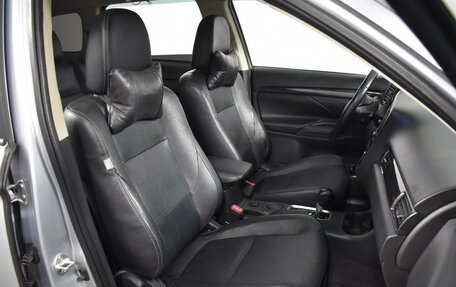 Mitsubishi Outlander III рестайлинг 3, 2015 год, 1 989 900 рублей, 8 фотография