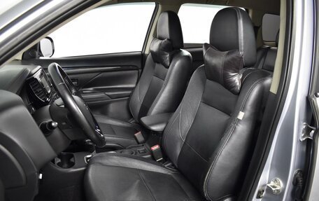 Mitsubishi Outlander III рестайлинг 3, 2015 год, 1 989 900 рублей, 11 фотография