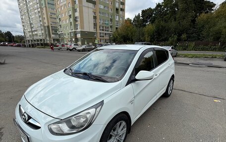 Hyundai Solaris II рестайлинг, 2012 год, 579 000 рублей, 3 фотография
