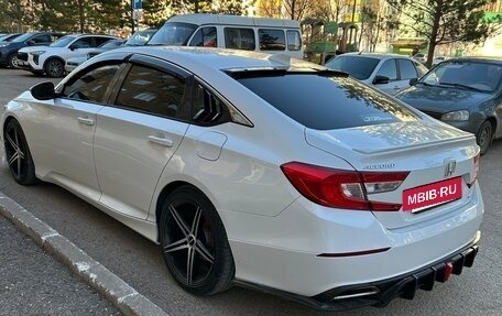 Honda Accord IX рестайлинг, 2018 год, 2 000 000 рублей, 3 фотография