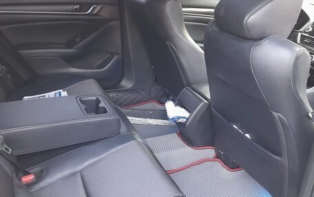 Honda Accord IX рестайлинг, 2018 год, 2 000 000 рублей, 7 фотография