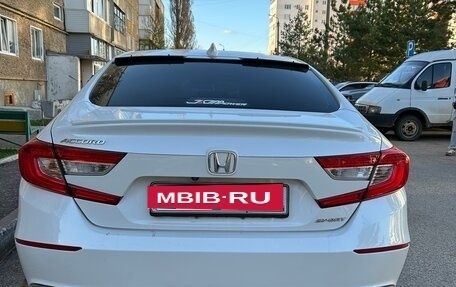 Honda Accord IX рестайлинг, 2018 год, 2 000 000 рублей, 5 фотография