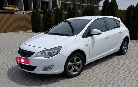 Opel Astra J, 2012 год, 450 000 рублей, 2 фотография