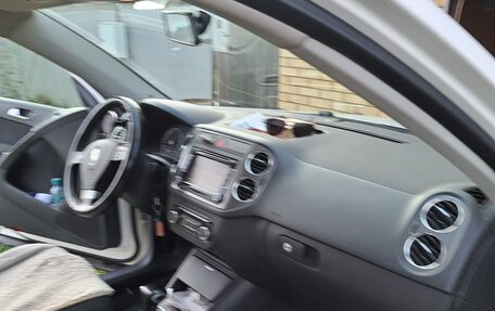 Volkswagen Tiguan I, 2010 год, 800 000 рублей, 16 фотография