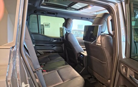 Toyota Land Cruiser Prado, 2025 год, 12 300 000 рублей, 33 фотография