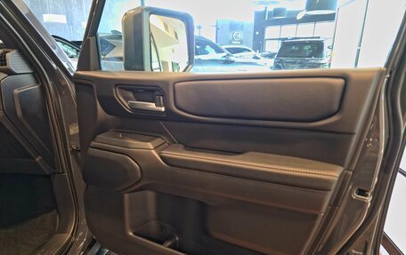 Toyota Land Cruiser Prado, 2025 год, 12 300 000 рублей, 34 фотография