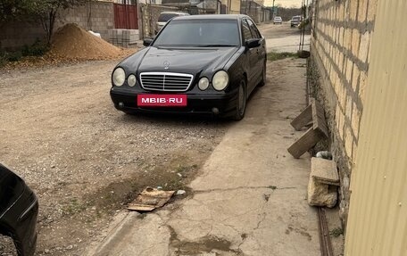Mercedes-Benz E-Класс, 2000 год, 1 000 000 рублей, 12 фотография
