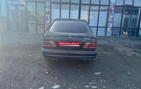 Mercedes-Benz E-Класс, 2000 год, 1 000 000 рублей, 10 фотография