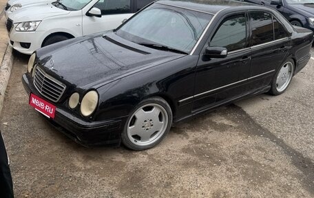 Mercedes-Benz E-Класс, 2000 год, 1 000 000 рублей, 9 фотография
