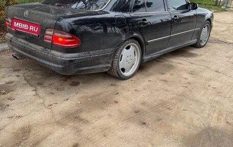 Mercedes-Benz E-Класс, 2000 год, 1 000 000 рублей, 13 фотография