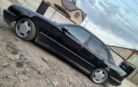 Mercedes-Benz E-Класс, 2000 год, 1 000 000 рублей, 20 фотография