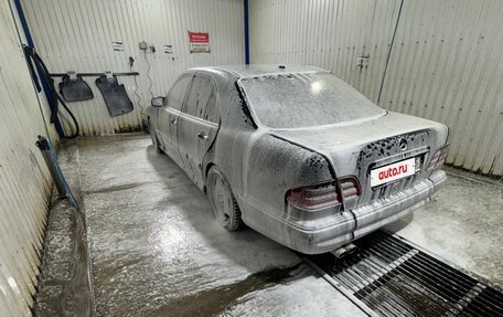 Mercedes-Benz E-Класс, 2000 год, 1 000 000 рублей, 19 фотография