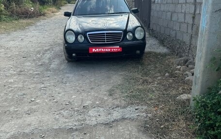 Mercedes-Benz E-Класс, 2000 год, 1 000 000 рублей, 23 фотография