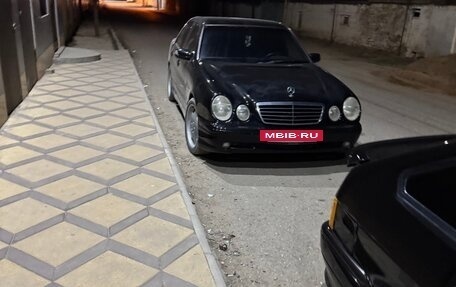 Mercedes-Benz E-Класс, 2000 год, 1 000 000 рублей, 39 фотография