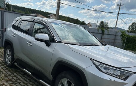 Toyota RAV4, 2021 год, 3 000 000 рублей, 7 фотография