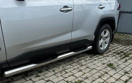 Toyota RAV4, 2021 год, 3 000 000 рублей, 9 фотография
