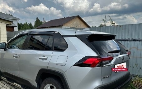 Toyota RAV4, 2021 год, 3 000 000 рублей, 6 фотография