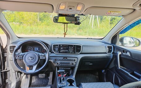 KIA Sportage IV рестайлинг, 2021 год, 3 199 000 рублей, 8 фотография