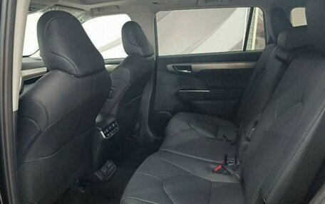 Toyota Highlander, 2026 год, 5 299 000 рублей, 15 фотография