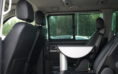 Volkswagen Multivan T6 рестайлинг, 2019 год, 3 590 000 рублей, 10 фотография