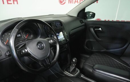 Volkswagen Polo VI (EU Market), 2017 год, 1 300 000 рублей, 9 фотография