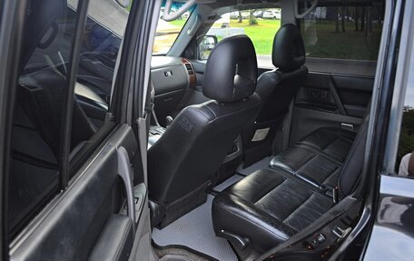 Mitsubishi Montero III, 2001 год, 820 000 рублей, 10 фотография