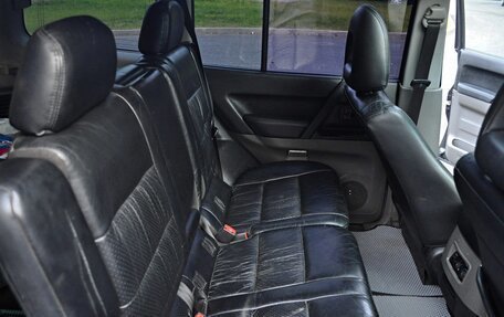 Mitsubishi Montero III, 2001 год, 820 000 рублей, 14 фотография