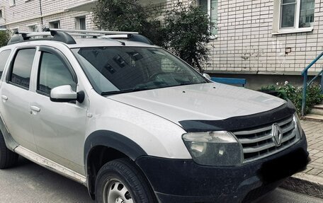 Renault Duster I рестайлинг, 2012 год, 675 000 рублей, 2 фотография