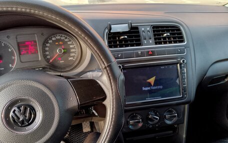 Volkswagen Polo VI (EU Market), 2010 год, 660 000 рублей, 10 фотография