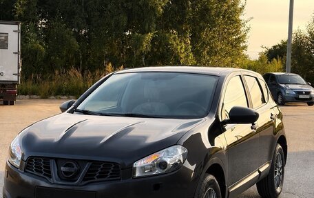 Nissan Qashqai, 2011 год, 880 000 рублей, 2 фотография