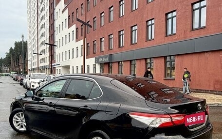 Toyota Camry, 2019 год, 2 950 000 рублей, 5 фотография