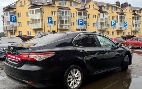 Toyota Camry, 2019 год, 2 950 000 рублей, 6 фотография