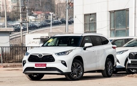 Toyota Highlander, 2026 год, 4 689 000 рублей, 1 фотография