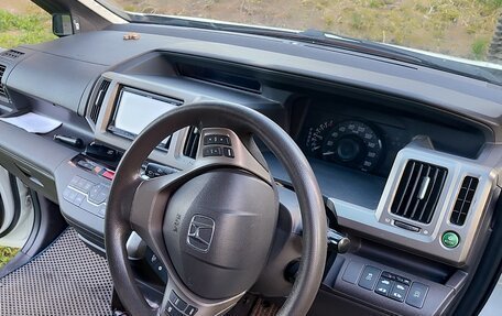 Honda Stepwgn IV, 2013 год, 1 370 000 рублей, 12 фотография