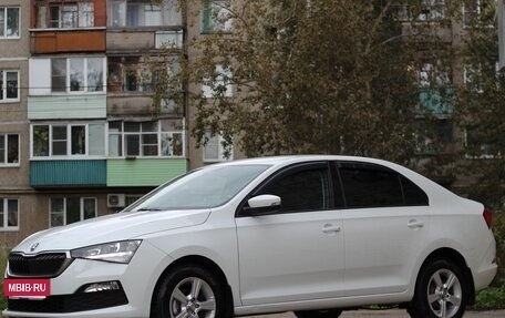 Skoda Rapid II, 2021 год, 1 360 000 рублей, 2 фотография